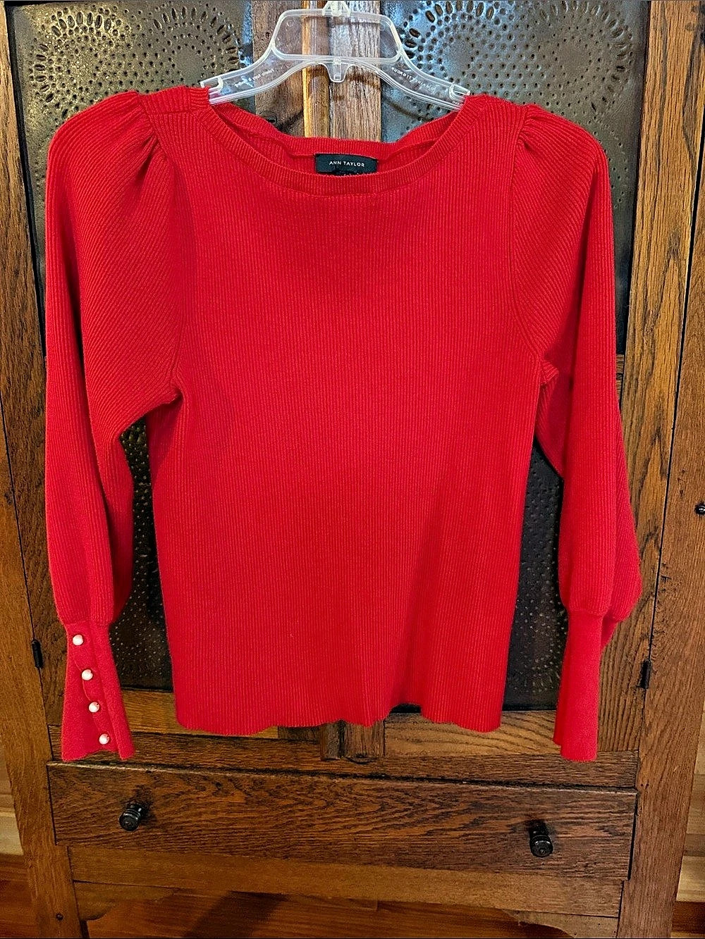 Ann Taylor Red Ribbed Sweater XL Pearl Buttons Like New